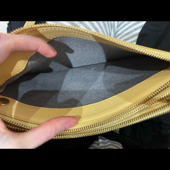 Large Celine Trio Bag in Pale Yellow - Picture 5 of 12